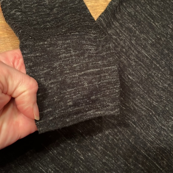 Like new Gap cowl neck black long sleeve top - Picture 4 of 12